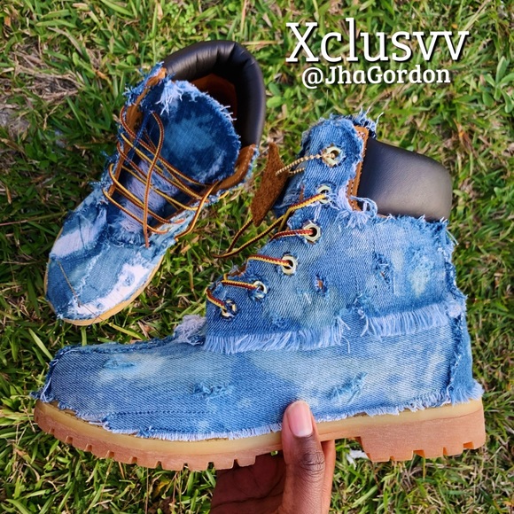 Timberlands - Picture 1 of 2